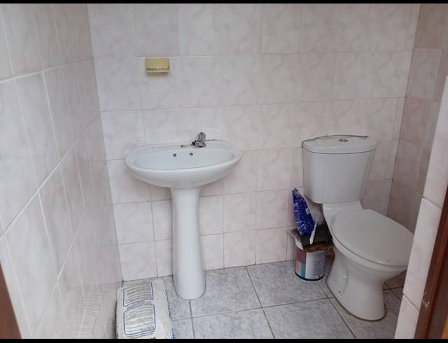 2 BEDROOM SIMPLEX FOR SALE IN BELLAIR